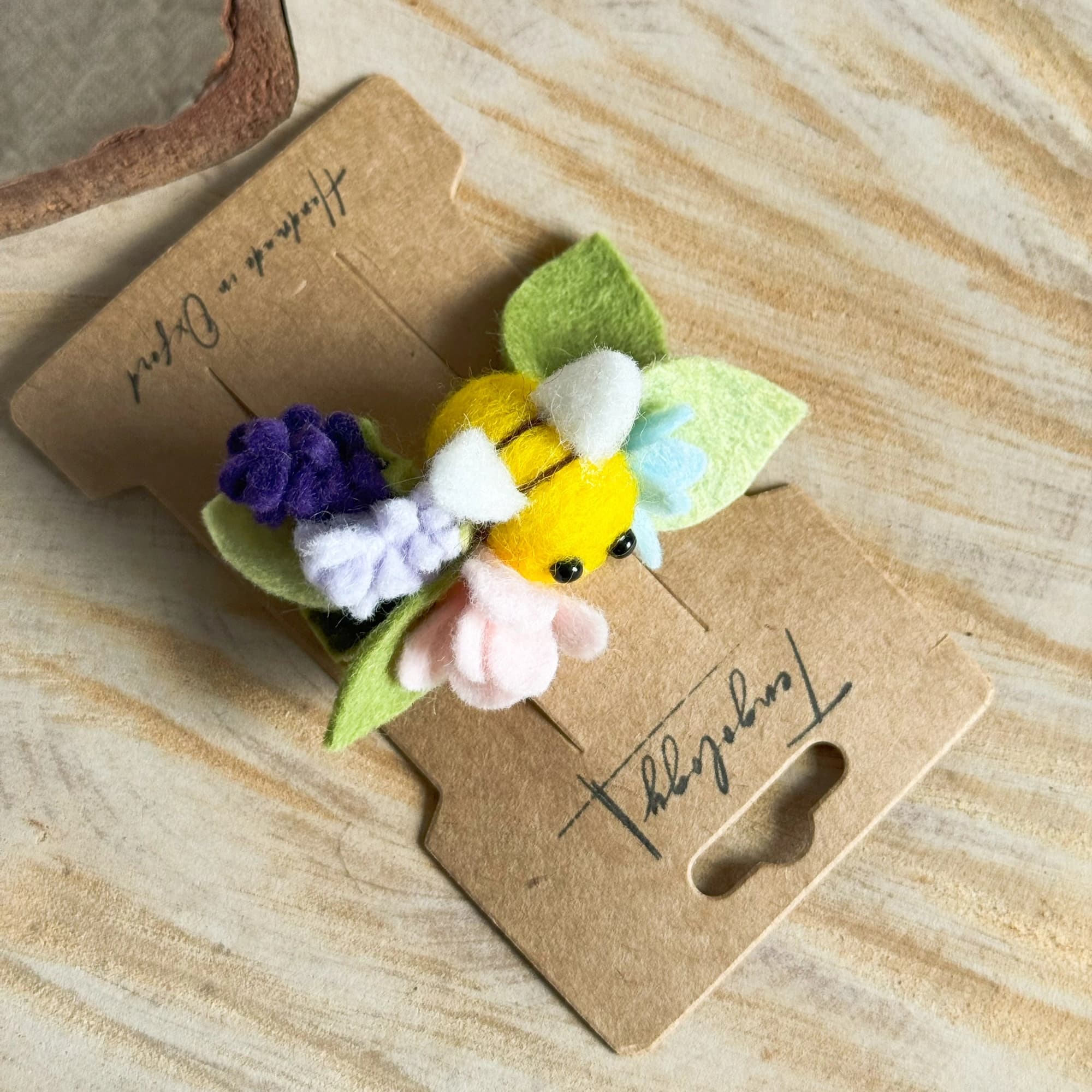 Bee Garden Hair Clip — product detail