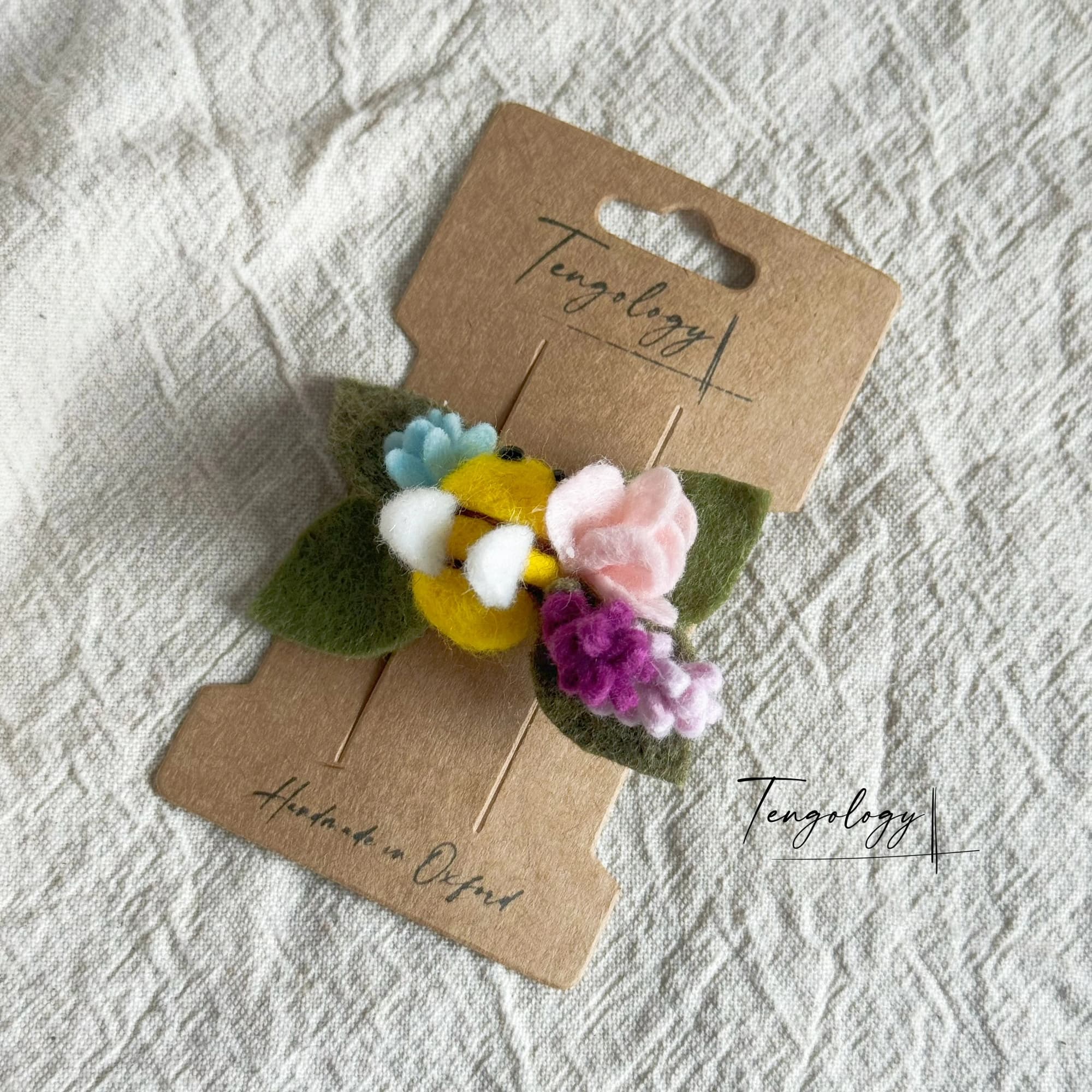 Bee Garden Hair Clip — product detail