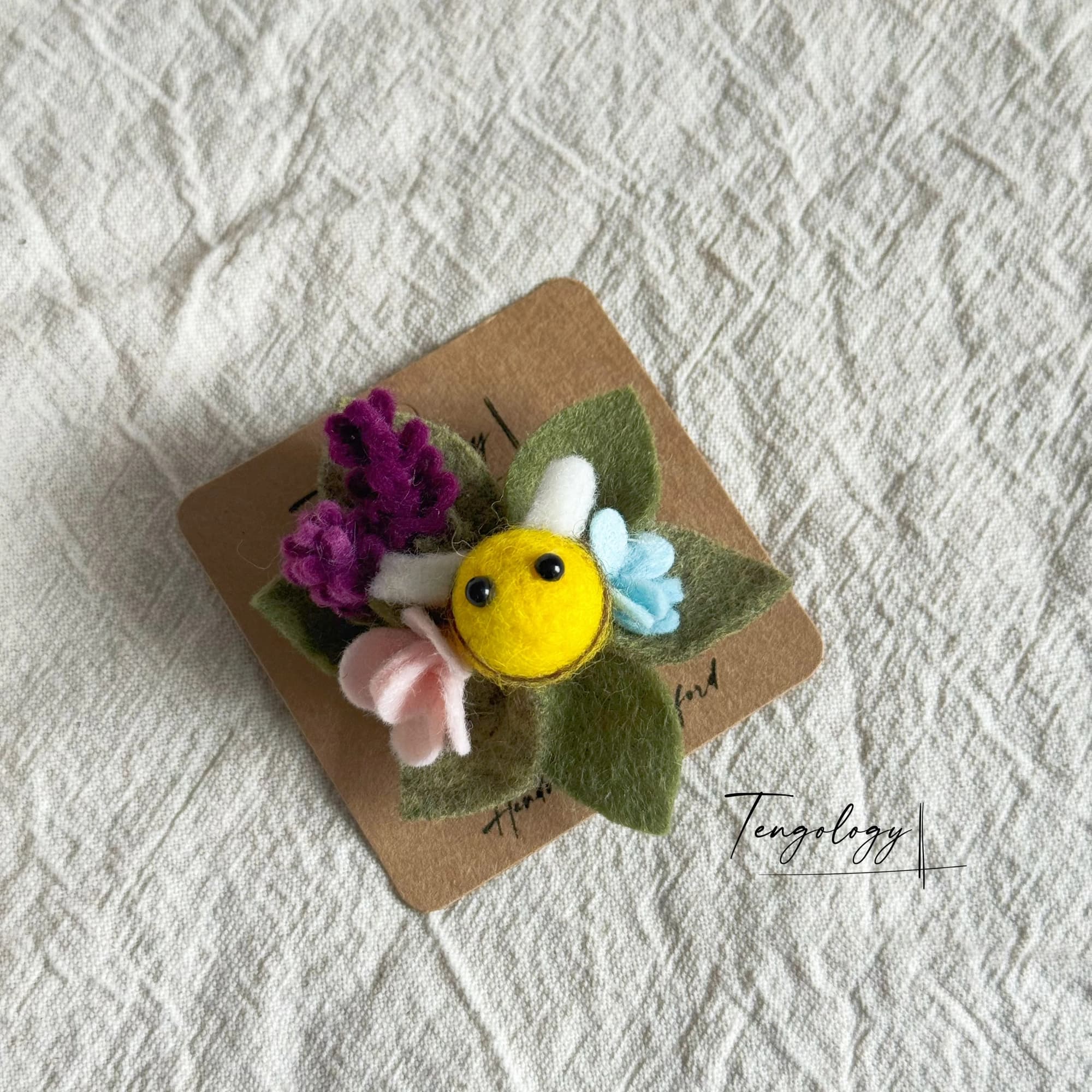 Bee Garden Brooch — product detail
