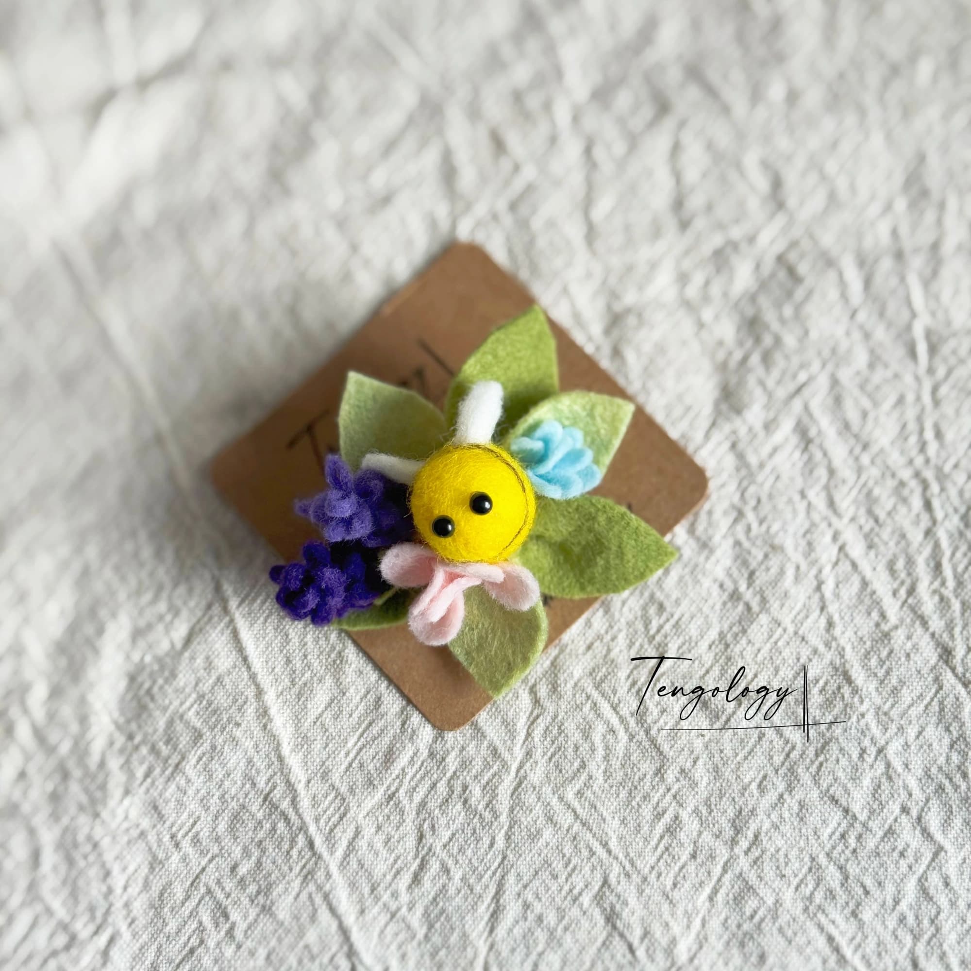 Bee Garden Brooch — product detail