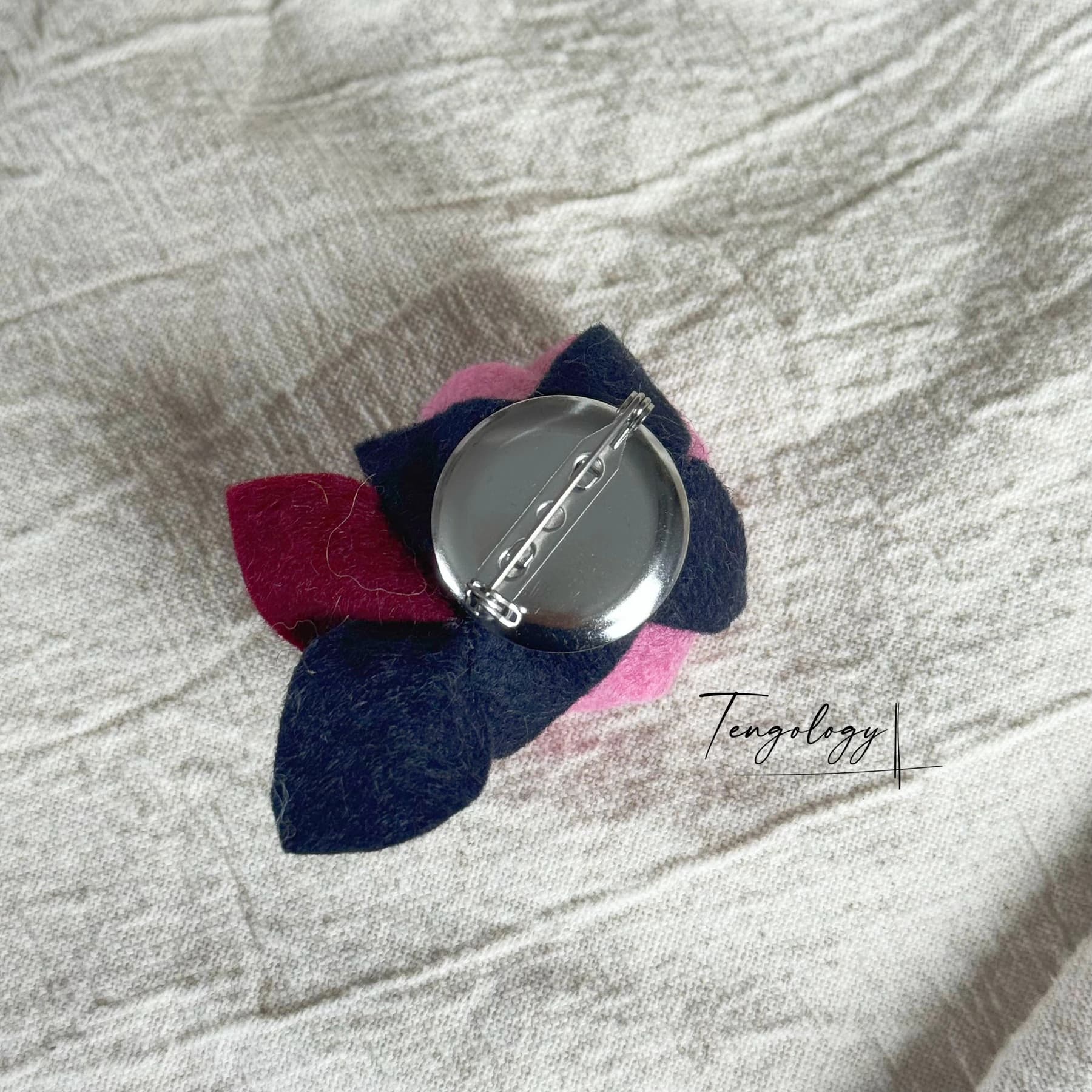 Layered felt flower brooch — Pink / magenta, pin back