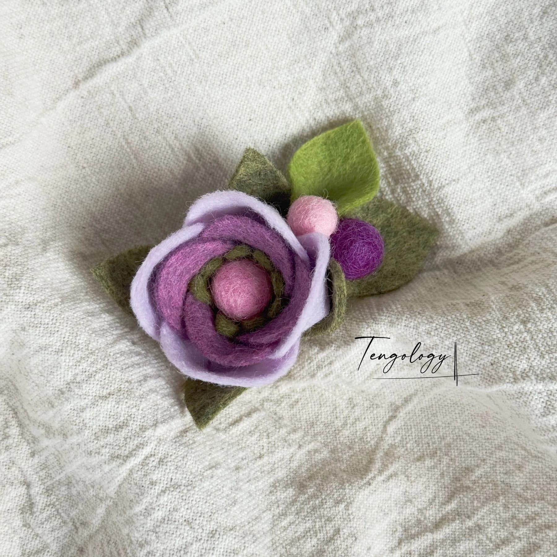 Layered felt flower brooch — Lavender, front