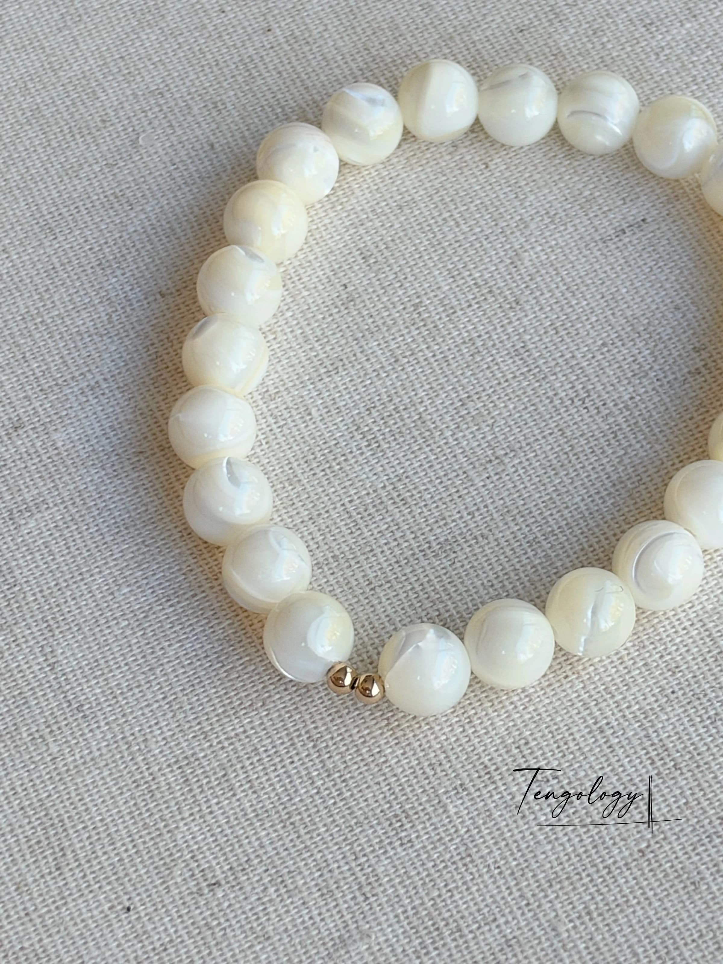 Orbit — Mother of Pearl bead bracelet