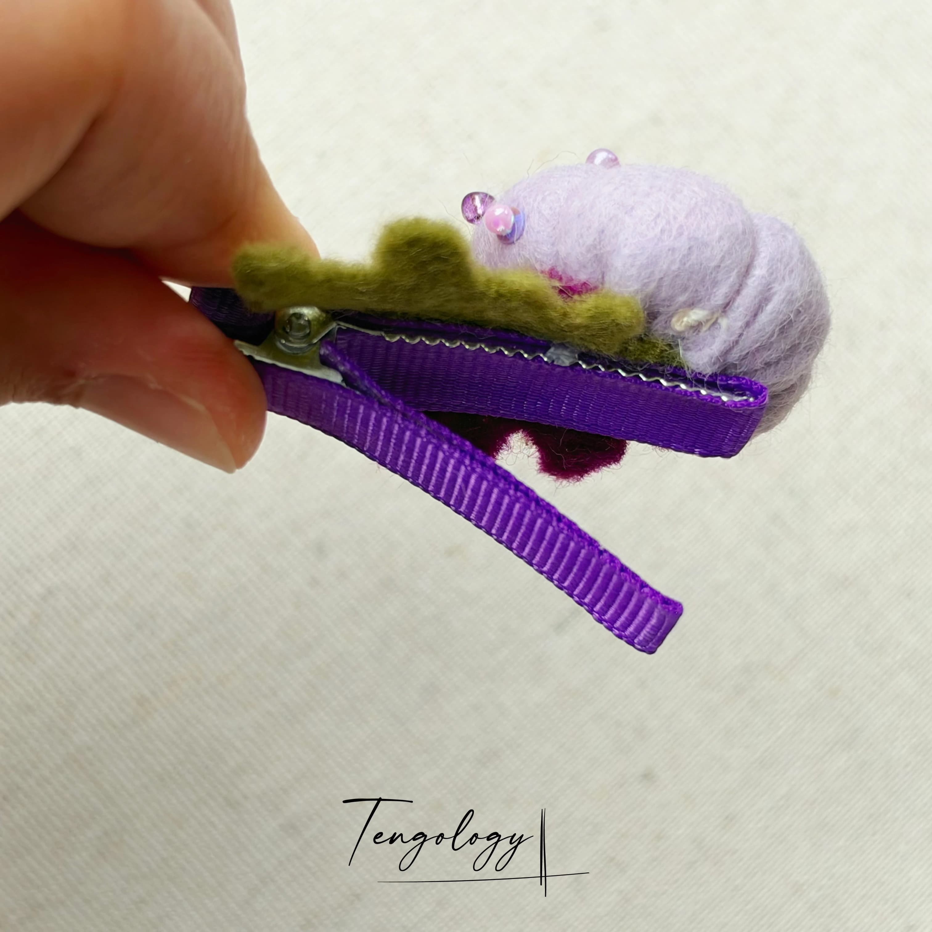 Pumpkin hair clip — product photograph