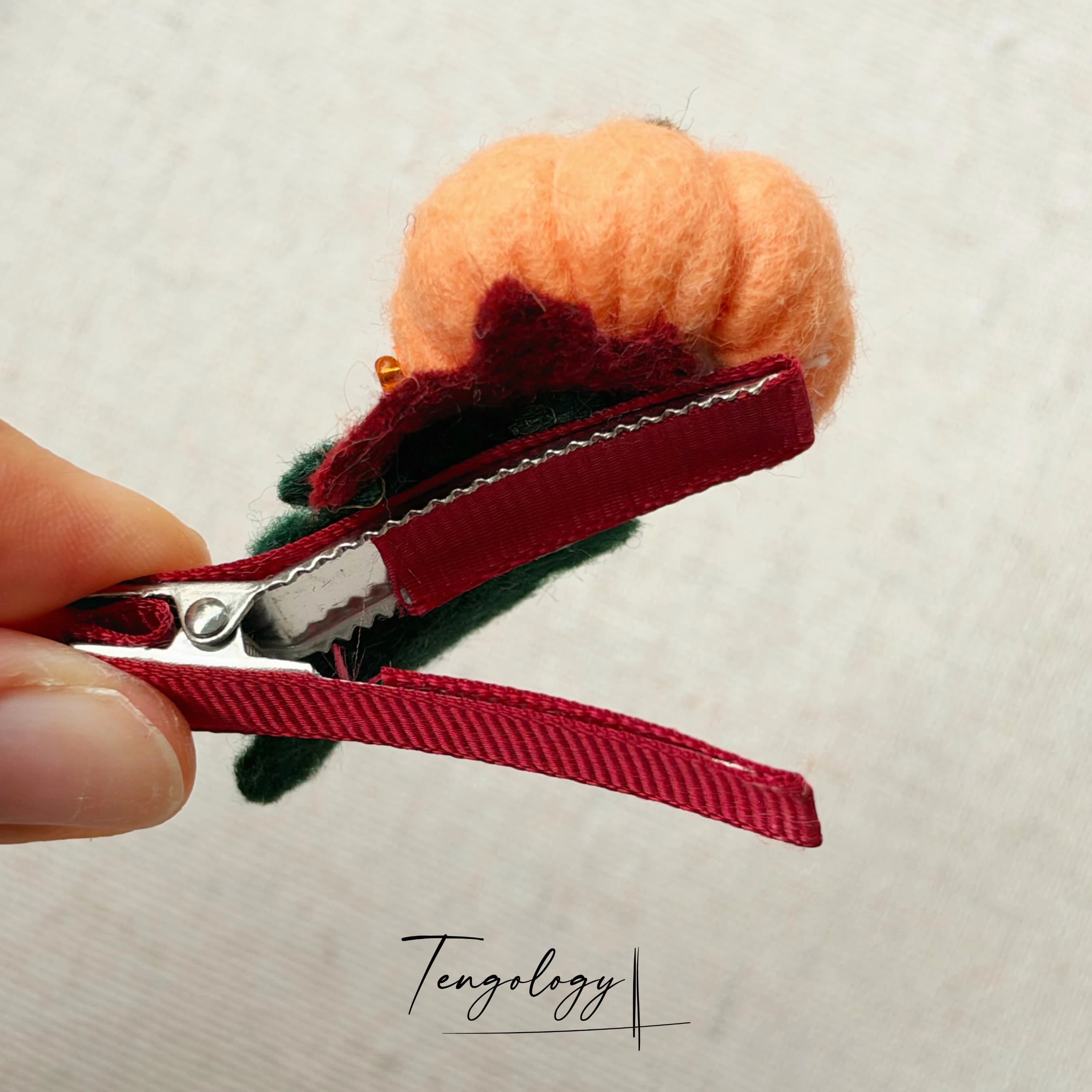 Pumpkin hair clip — product photograph