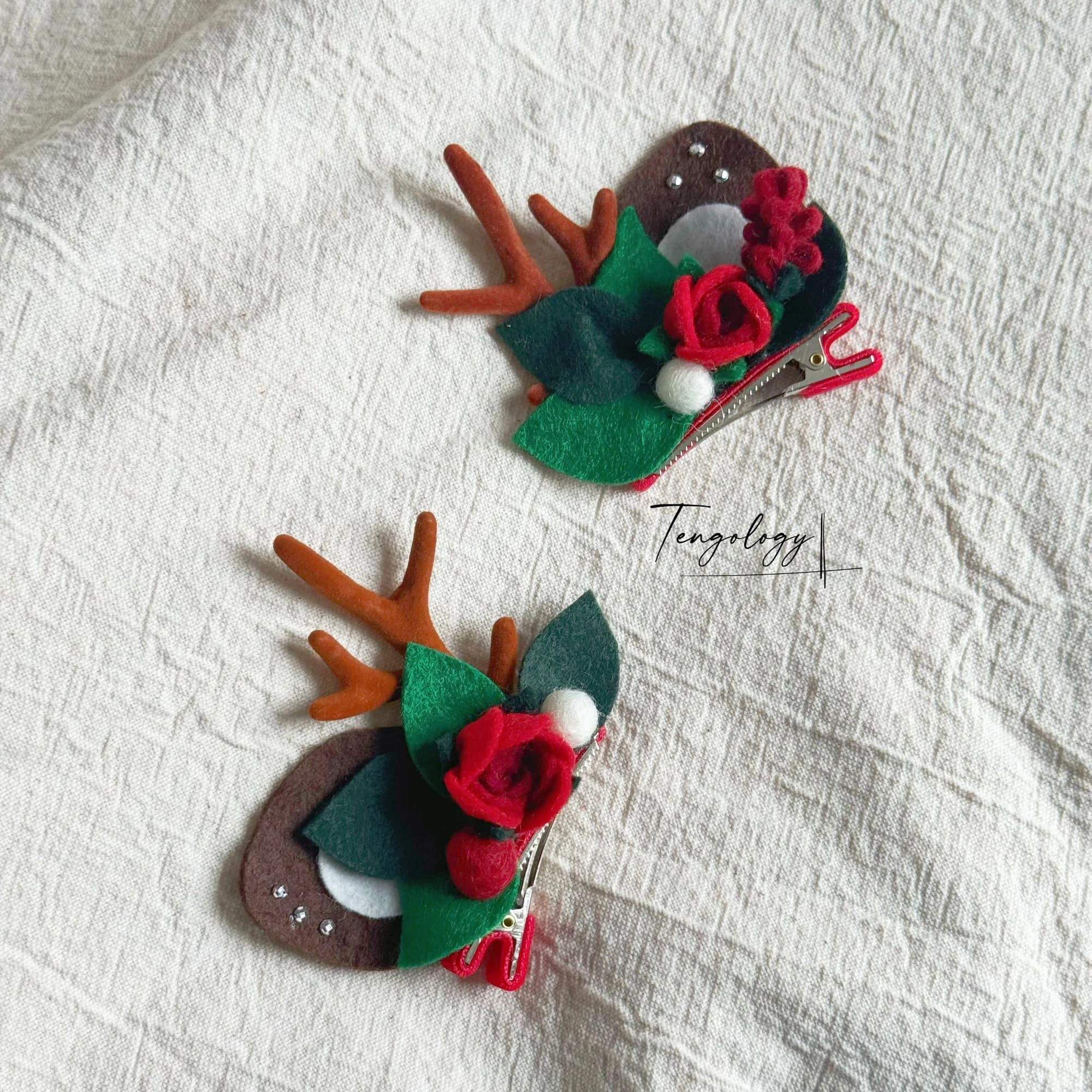Reindeer Antler & Rose Hair Clips — Red / Christmas