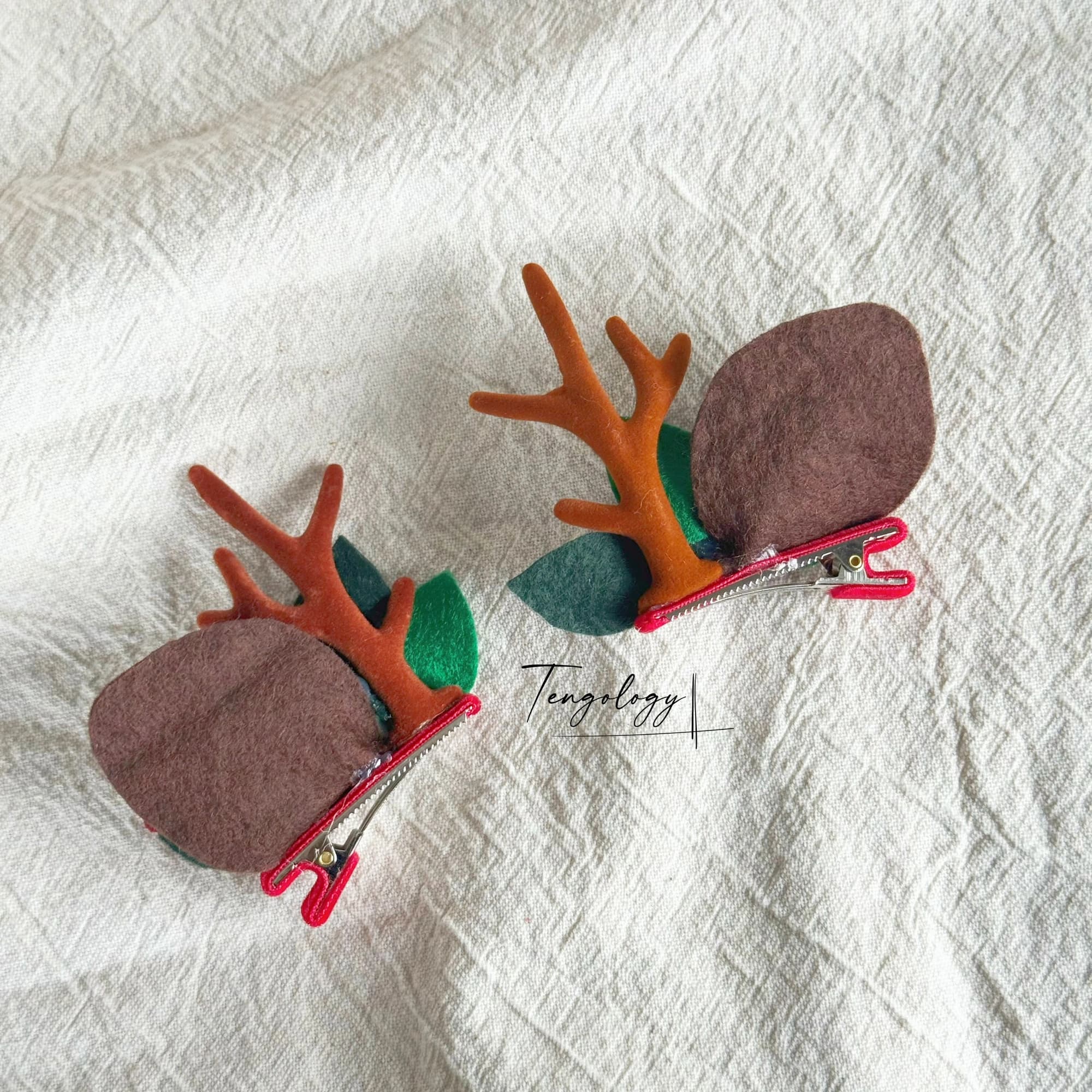 Reindeer Antler & Rose Hair Clips — Red / Christmas, back and fastening
