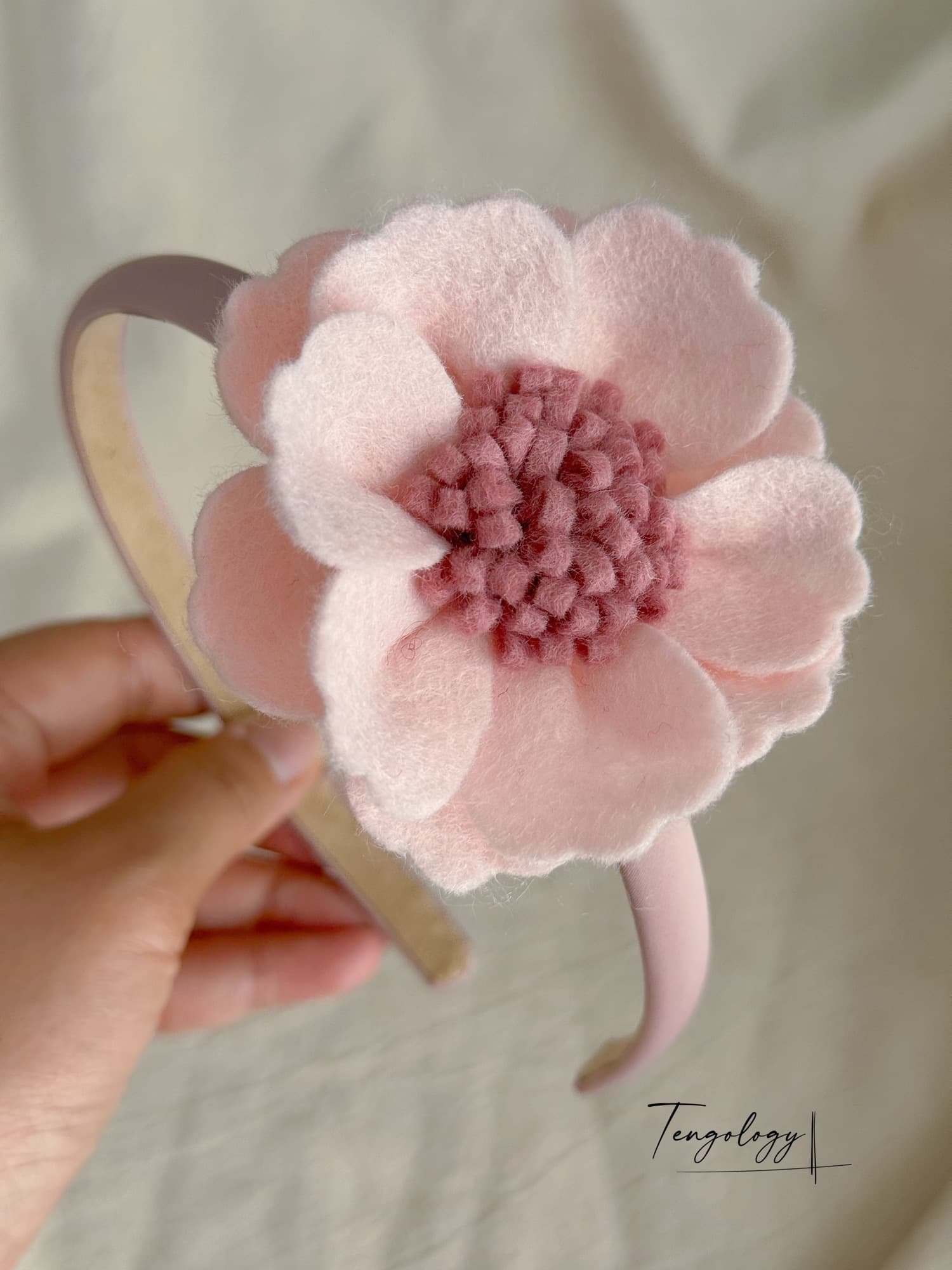 Single Flower Headband — Pink