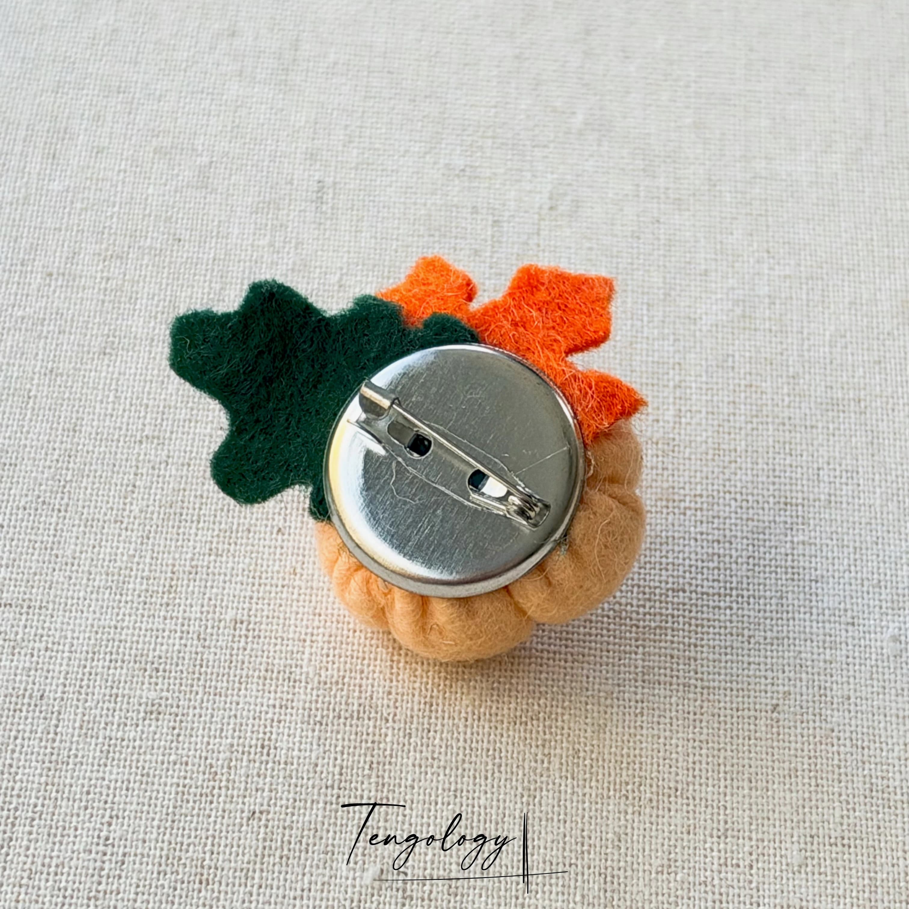 Single Pumpkin Brooch — Peach, pin fastening