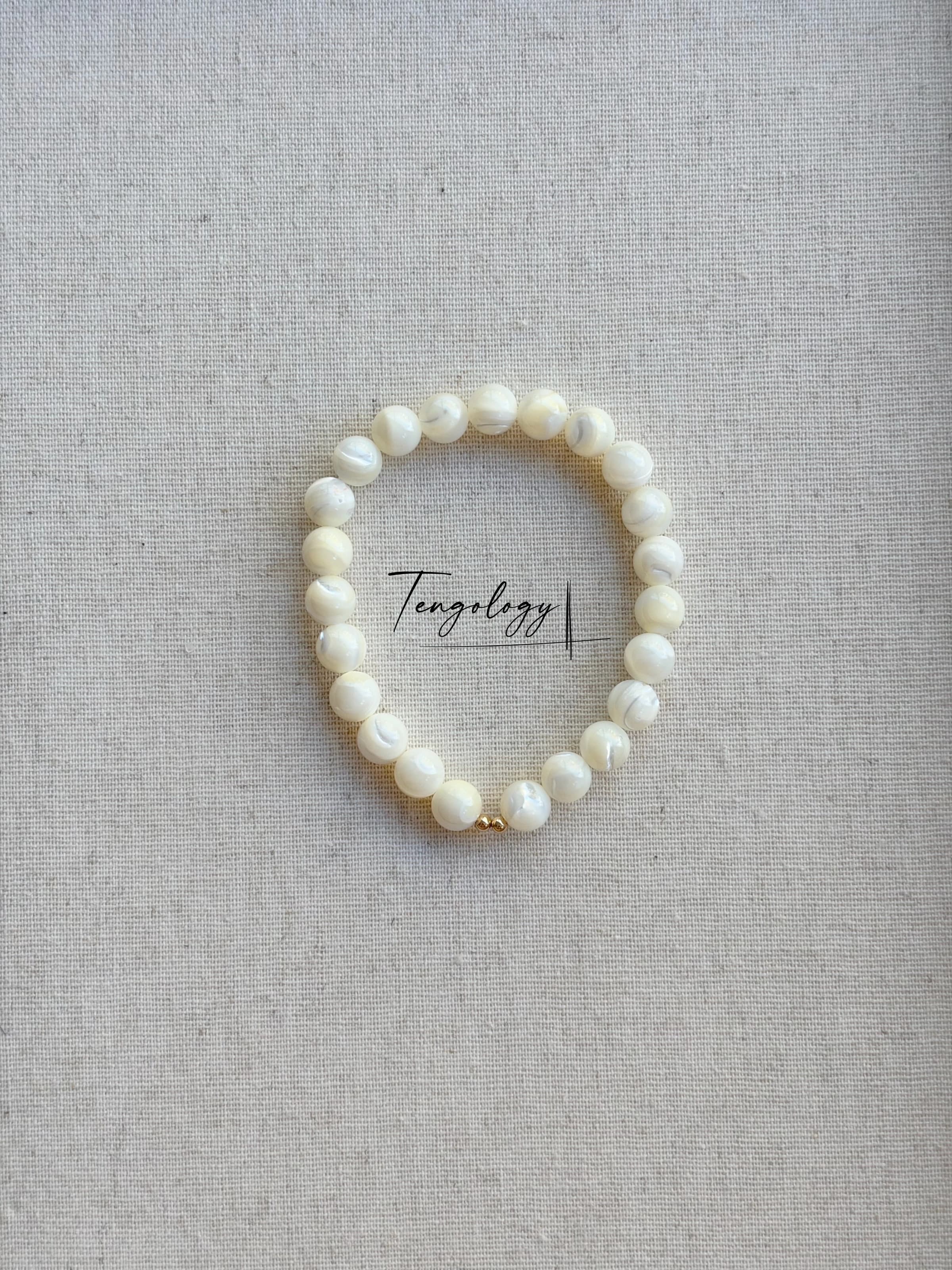 Orbit — Mother of Pearl bead bracelet